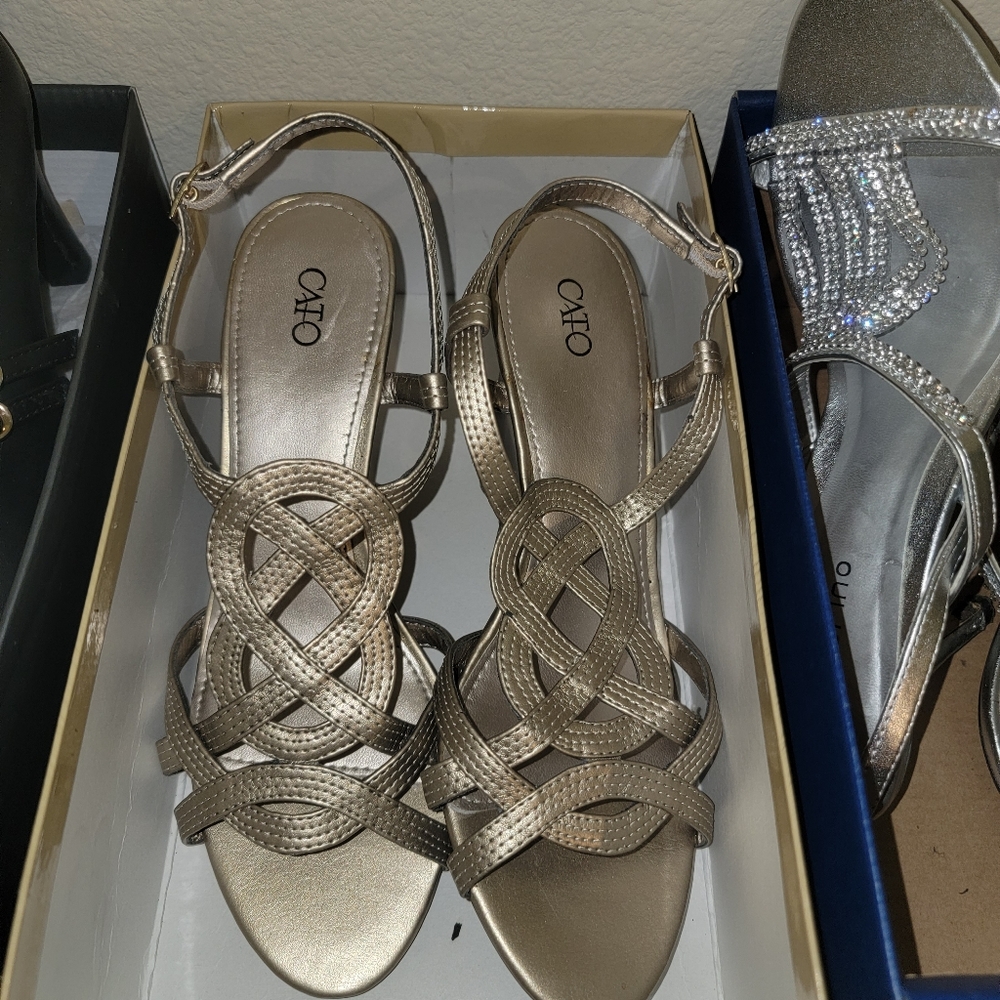 Women's Sandles - Brand New